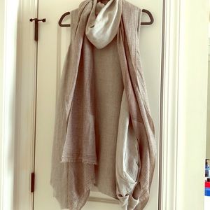Linen tunic cashmere scarf
